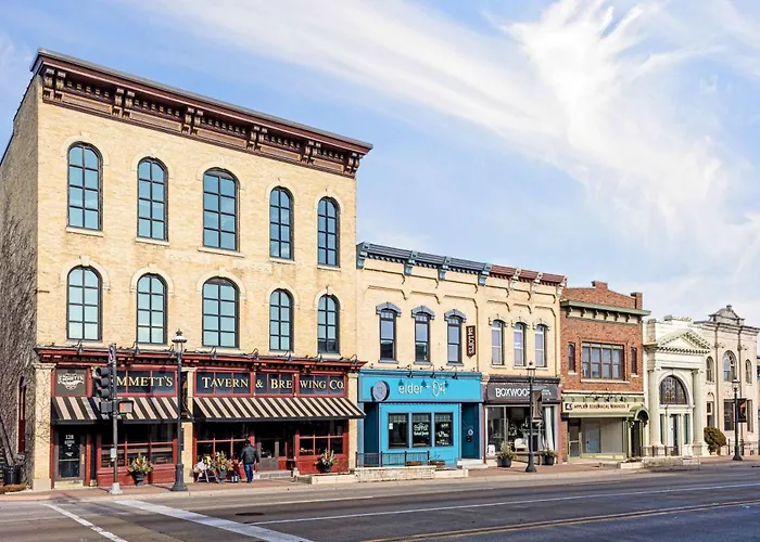124 Lofts - Downtown Dundee - Walk To Dining *